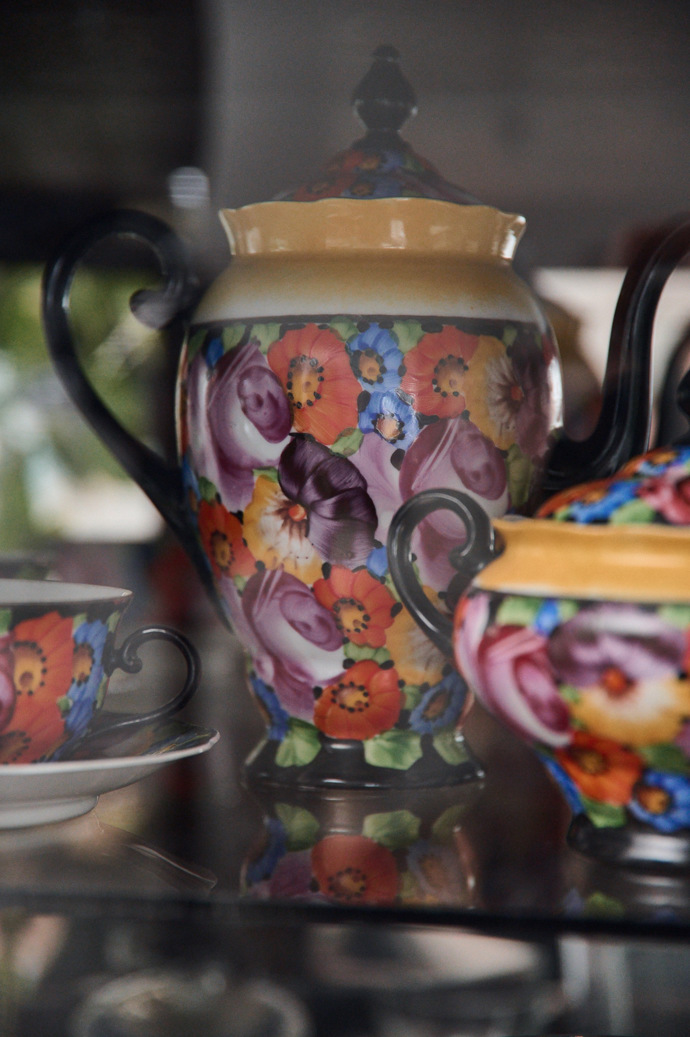 Tuhle čajovou soupravu má Hanka Křížková po svých rodičích.