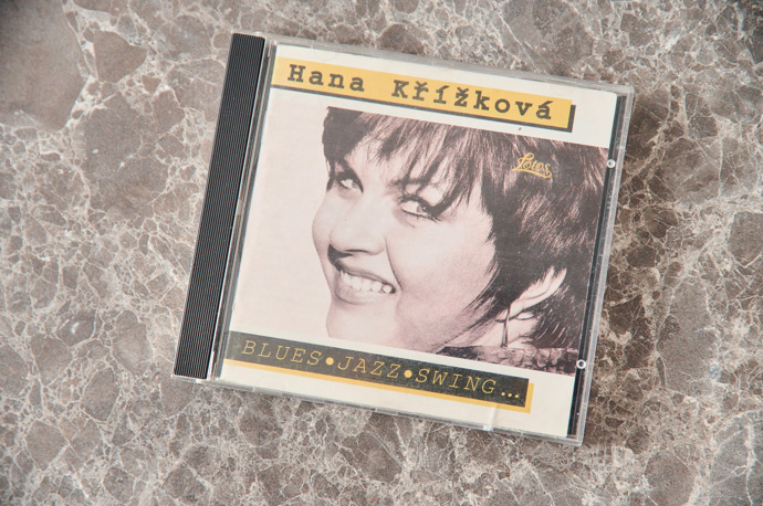 Hanka Křížková má široký repertoár, jak dokazuje právě tohle CD, které bylo jejím úplně prvním.
