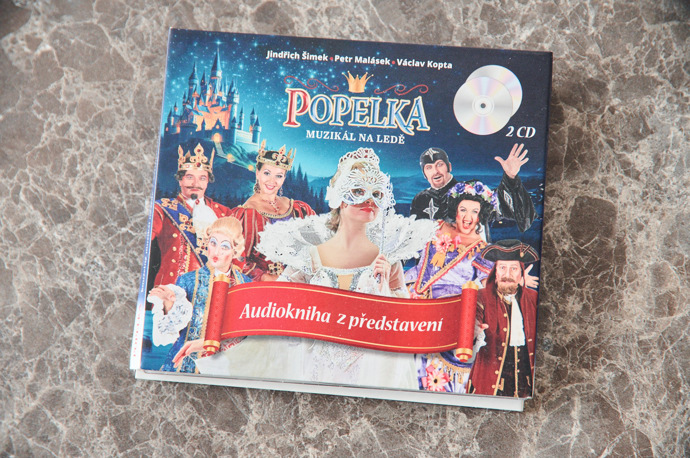 I letos se jede velké turné Popelky na ledě.