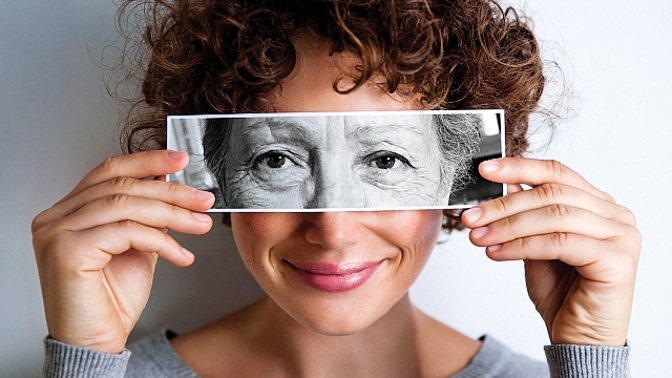 Neberte se příliš vážně. Na konci budou stejně všechny nesnáze malicherné.