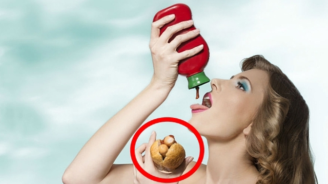 Nenechte se svést lákavou vůní hot dogů – znemožní proudění krve do genitálií.