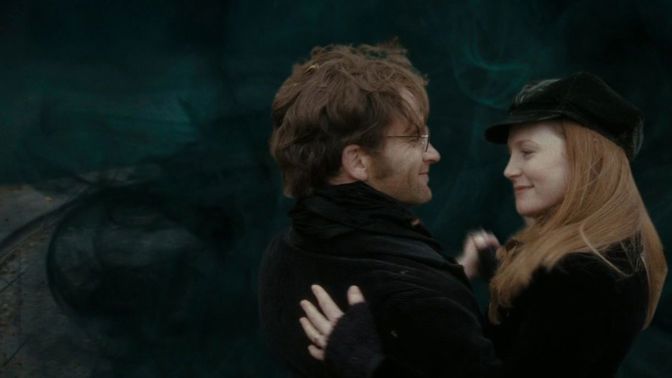 O rodičích Harryho Pottera toho autorka v sedmidílné sáze moc neprozradila.