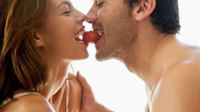 Odhalte mu všechny vaše sexuální touhy. A masturbujte.