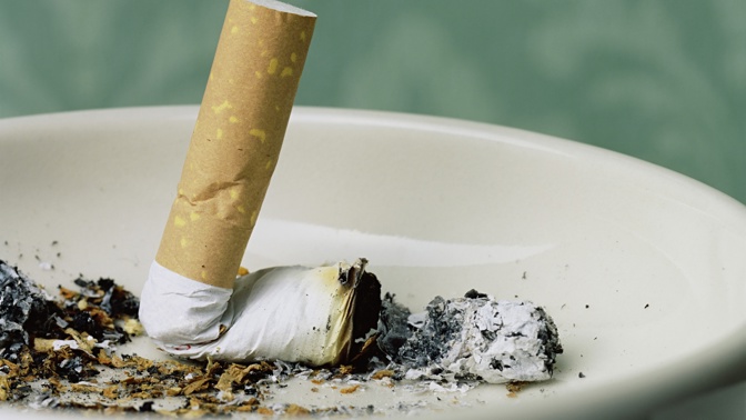 Věděli jste, že spojením kouření a alkoholu se zvyšuje riziko rakoviny úst až 38násobně?