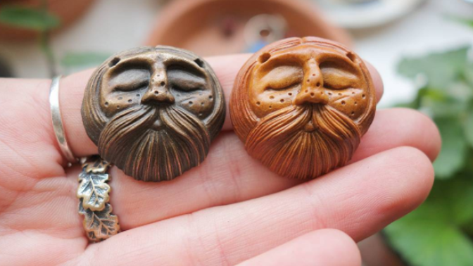 Nevyhazujte pecky z avokáda! Podívejte se, co z nich dělá irská umělkyně