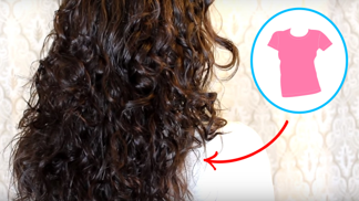 Rozpálená žehlička nebo kulma nejsou třeba. Tak proč kadeře zbytečně zatěžovat?