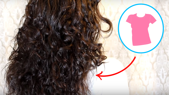 Rozpálená žehlička nebo kulma nejsou třeba. Tak proč kadeře zbytečně zatěžovat?