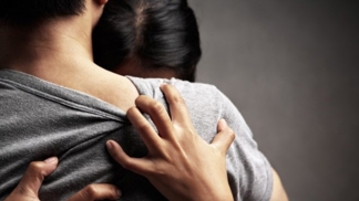 Nevěra ještě neznamená konec. Vztah může dokonce posílit.