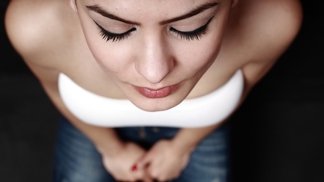 Bolest v oblasti vaginy se prý rovná poleptání kůže kyselinou.