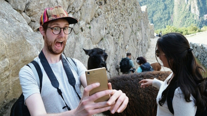 „Nikdy jsem neviděl takovou paniku, jako když v Chile začne pršet,“ říká Matouš Hartman.