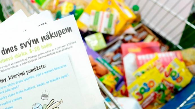 Potraviny tvoří až třetinu odpadů domácností.