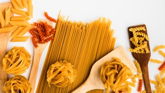Po těstovinách se tloustne aneb 7 pravd a mýtů o potravinách