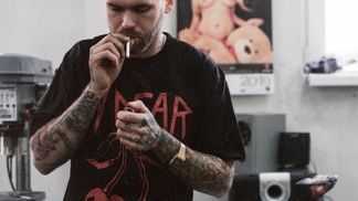 Kupte si svůj protest proti komunismu.