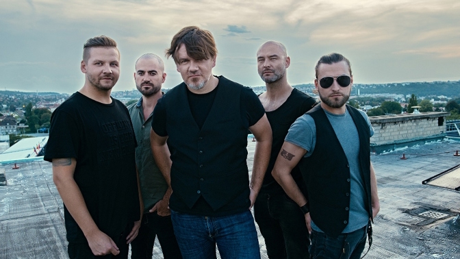 V rámci jarního klubového turné zařadí Michal Hrůza s kapelou na playlisty koncertů i hudební novinky z českých filmů. 