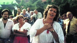 Slunce, seno a pár facek: Troška si lechtivou scénu natočil sám. Jiráskovou prosadil do filmu lstí