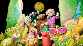 Celé osazenstvo kamarádů ze Studia Kamarád.