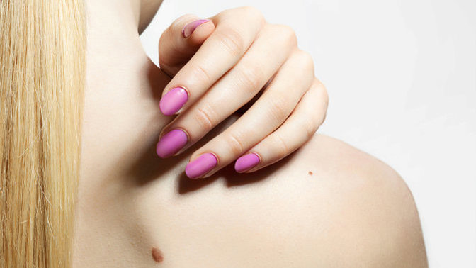 Pozor na pihy, které mění tvar a barvu.