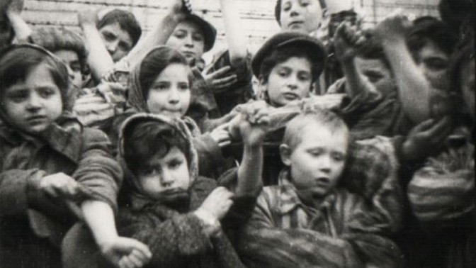 Židovské děti určené k lékařským pokusům.