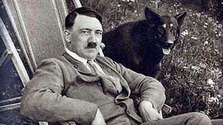 S milovanou fenkou německého ovčáka Blondi.