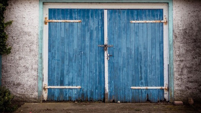 Znáte historii vzniku garáže?