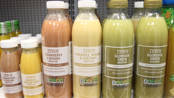 Čerstvé džusy a smoothie v novém, ekologičtějším obalu: Která firma chrání životní prostředí?