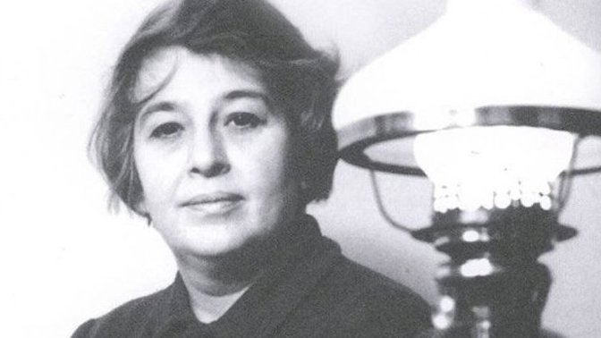 Dvě úmrtí těch nejbližších osob, navíc v tak krátkém časovém úseku, ji navždy poznamenaly.