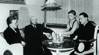 Moravec se svými syny.