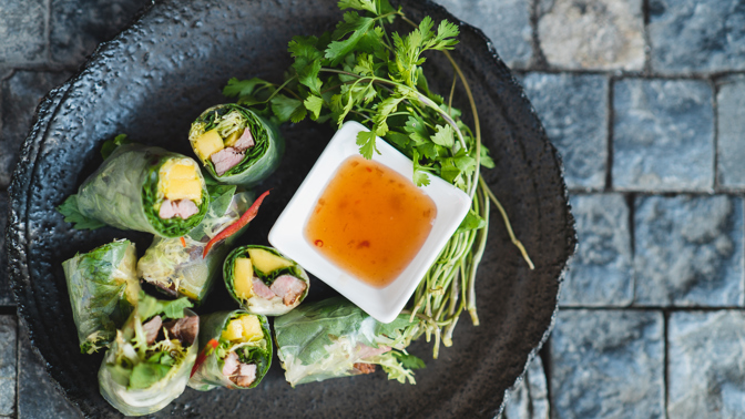 Do letních závitků rozhodně patří koriandr