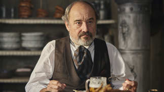 Hlavní roli si střihne Viktor Preiss.