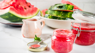 Melounový džem s malinami.