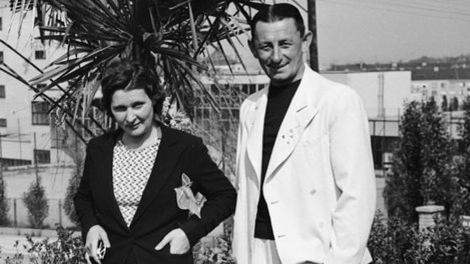 Vlasta Burian s milovanou manželkou Ninou.