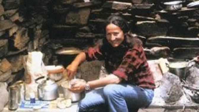 Německá horolezkyně Hannelore Schmatz zemřela na Mount Everestu 2. října 1979 ve věku 39 let.