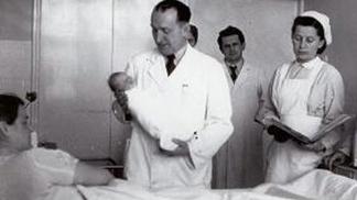 Pokud chtěla být žena s dítětem na pokoji sama, vždy si musela připlatit, to platí dodnes.