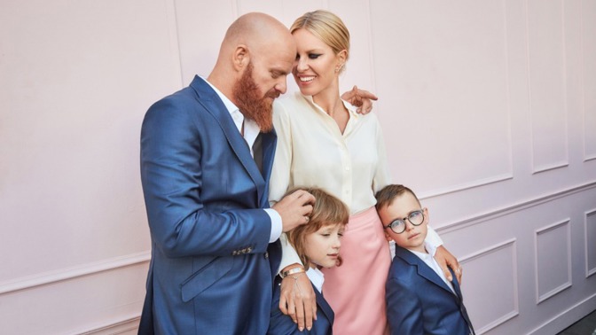 Rodina Simony Krainové se stala tváří nové kolekce Bernhardt.