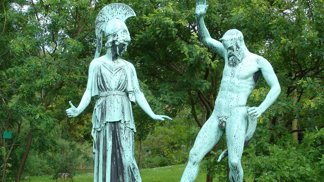 Sousoší vzniklo kolem roku 450 př. n. l. a jeho originál byl vystaven na athénské Akropoli. Toto je kopie v Kodani.