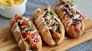 Hot dogy jsou hvězdy grilování. Začínají pomalu vytlačovat z trůnu tolik oblíbené burgery.