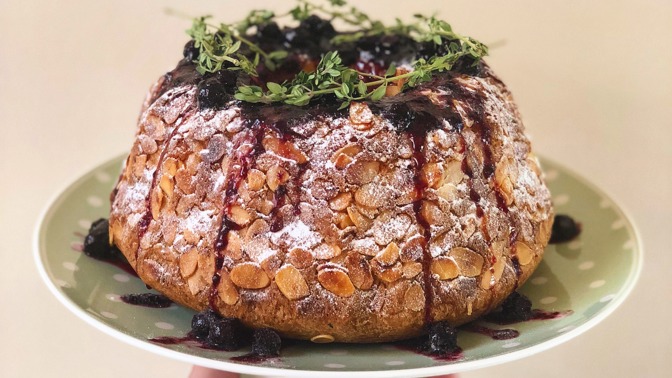 Recept na kynutou bábovku s mandlemi a borůvkami od Josefa Maršálka: