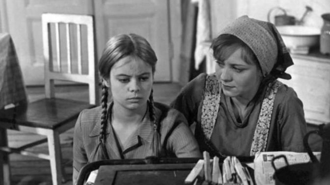 V hlavních rolích Miroslava Šafránková a Petr Kostka, hudbu složil Zdeněk Liška.