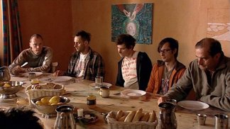 Film Pravidla lži: Lhali, kradli, podváděli a jeden z nich i zabíjel. Drama z  prostředí české terapeutické komunity
