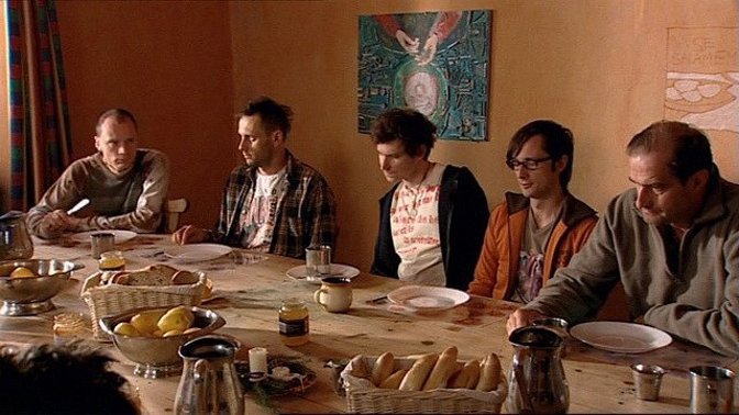 Každý z nich je tady dobrovolně a může kdykoli odejít. Z vlastní vůle zde stráví rok života.