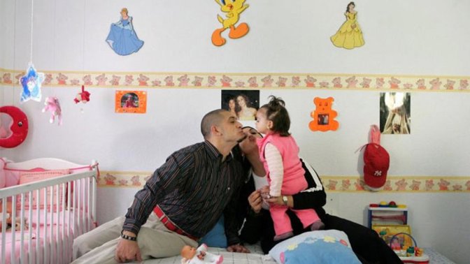 Aranjuez ve Španělsku je vězení, kde odsouzeným dovolují mít s sebou ve výkonu trestu děti, aby nebyla narušena jejich výchova