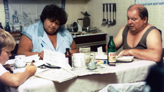 Jednoho dne navštíví živočicháře Béďu Gábina Tejfarová. A problém ve vztahu živočicháře Bédi a účetní JZD Evičky nenechá na sebe dlouho čekat.