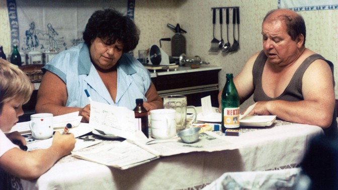 Jednoho dne navštíví živočicháře Béďu Gábina Tejfarová. A problém ve vztahu živočicháře Bédi a účetní JZD Evičky nenechá na sebe dlouho čekat.