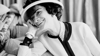 Jejím cílem nebylo jen rozšířit módu aristokracie a vyšších tříd do "ulic", ale i umožnit nositelce každého modelu, aby se cítila sama sebou a zároveň pohodlně. Jejím krédem byla tedy funkčnost a prostota.