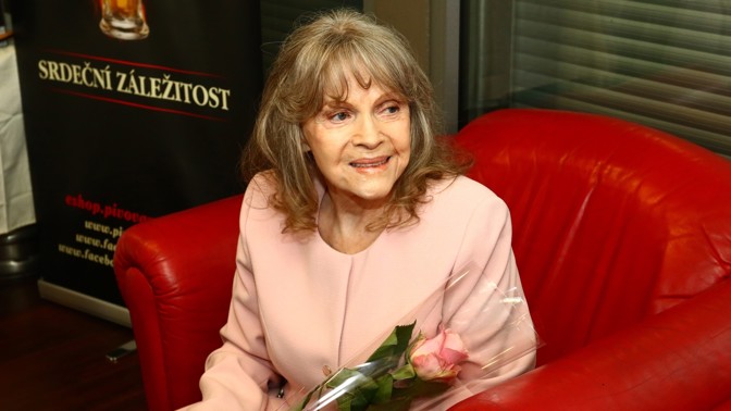 Zemřela zpěvačka Eva Pilarová. S muži zažívala peklo, lásku našla až u toho posledního