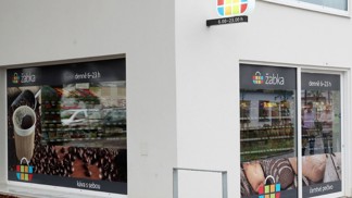 V Brně otevřeli novou prodejnu Žabka.
