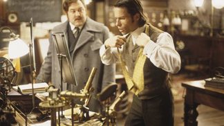 Stroj času je americký film z roku 2002 natočený podle románu H. G. Wellse. Film natočil Simon Wells, pravnuk známého spisovatele.