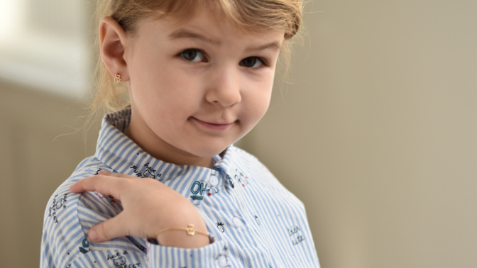 Dětské náušnice: Kdy je pro ně ten pravý čas?