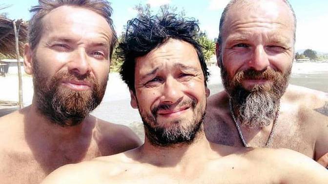 Vandrování světem je prostě opravdu baví a doufají, že bude spolu s nimi bavit i vás.