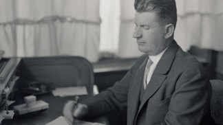 Tomáš Baťa byl československý podnikatel, „král obuvi“ – tvůrce světového obuvnického impéria, starosta Zlína (1923–1932) a veřejný činitel.